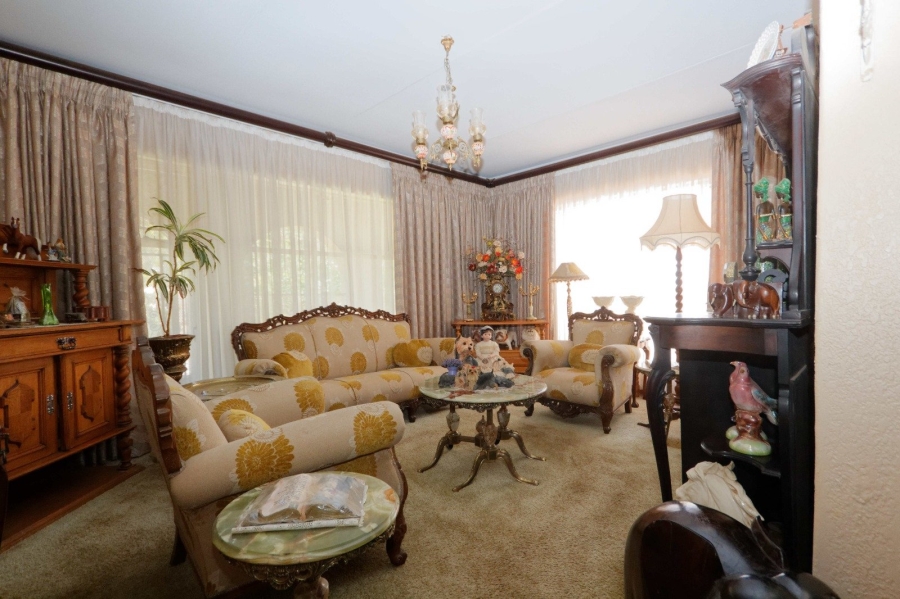 5 Bedroom Property for Sale in Wilkoppies North West